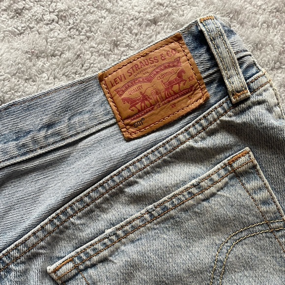 Levi’s shorts - Picture 3 of 5